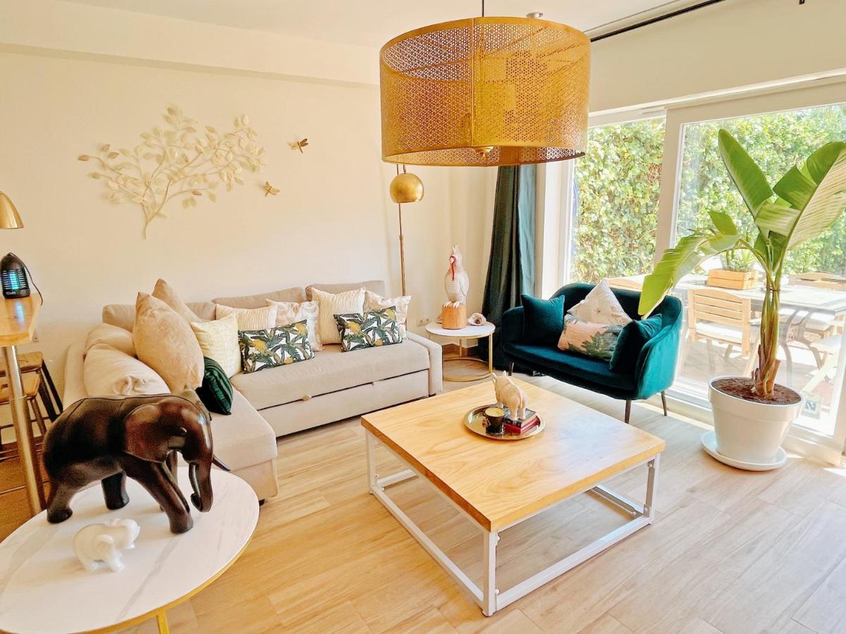 Cheerful Townhouse Center Sitges 5 Bedrooms Pool And Terrace Exterior foto
